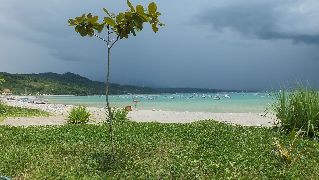 Ketapang Resort Karanghawu Exterior photo